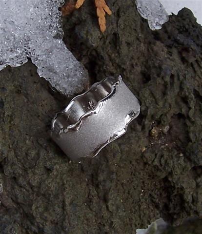 Brandung aus Weißgold