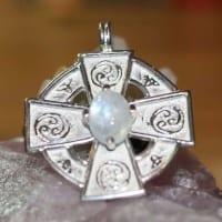 Anhänger Keltisches Kreuz mit Mondstein