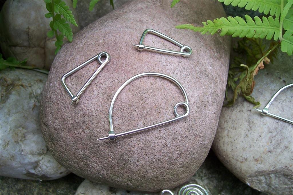 Keltische Fibeln aus Silber