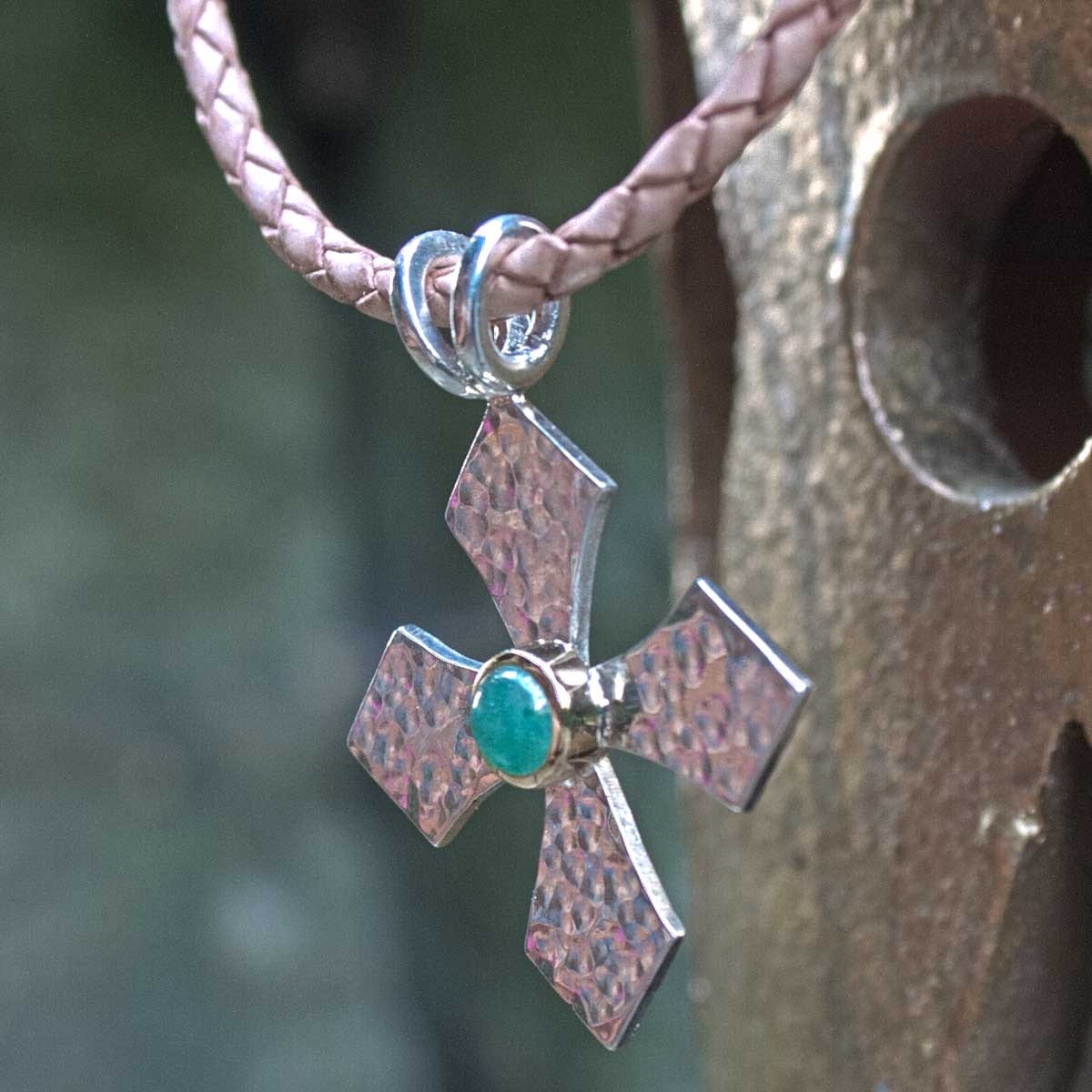 Taufkreuz mit Aventurin