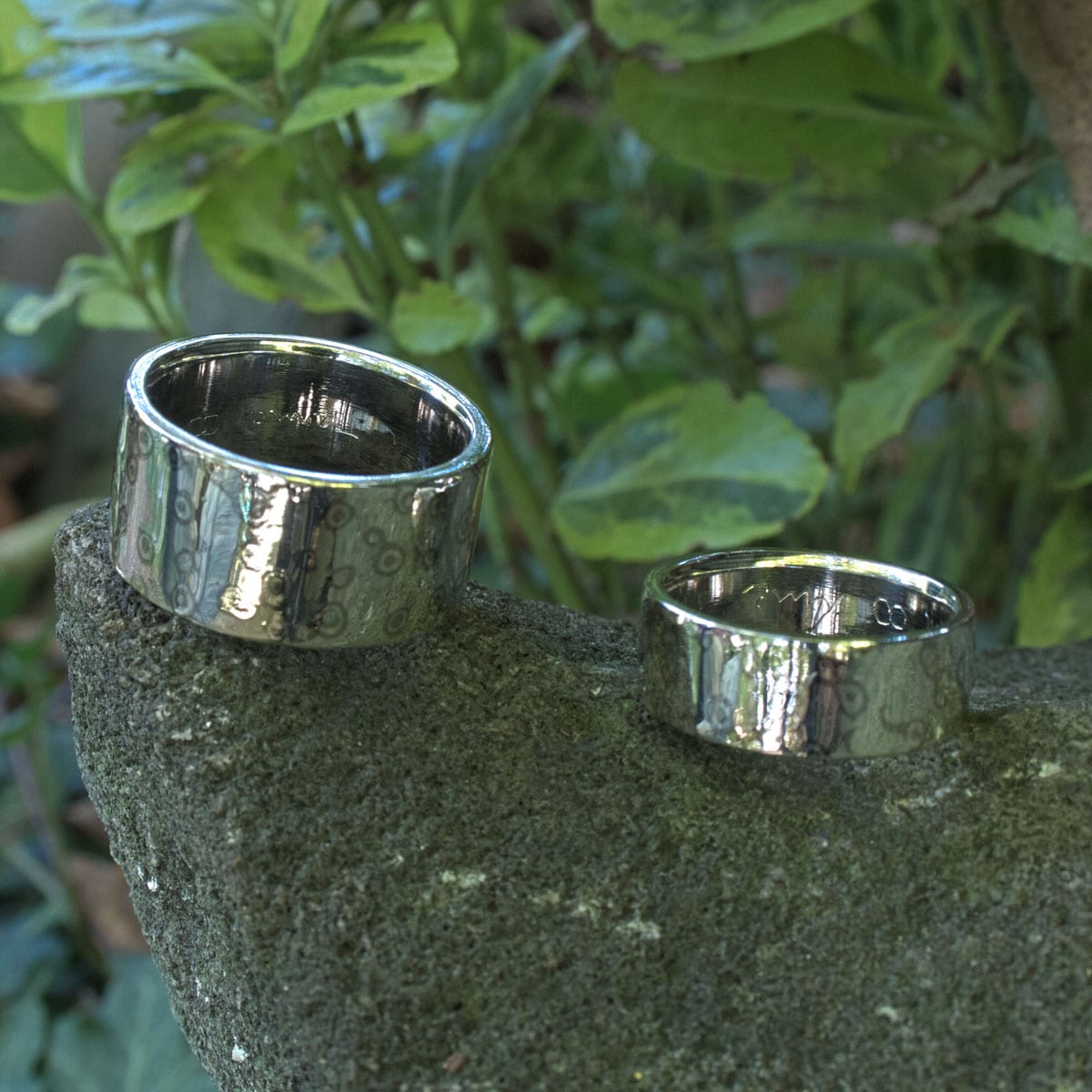 Silberringe mit Leopardenflecken