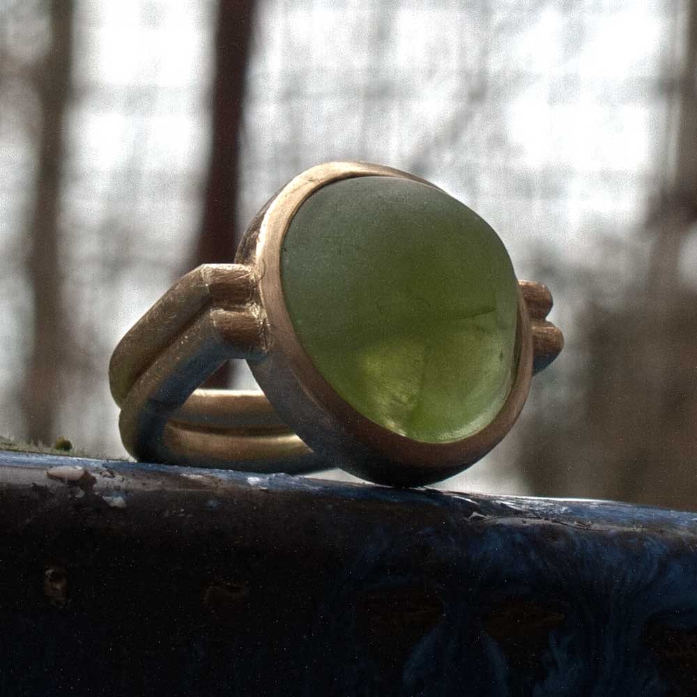 Peridot Ring in Gelbgold
