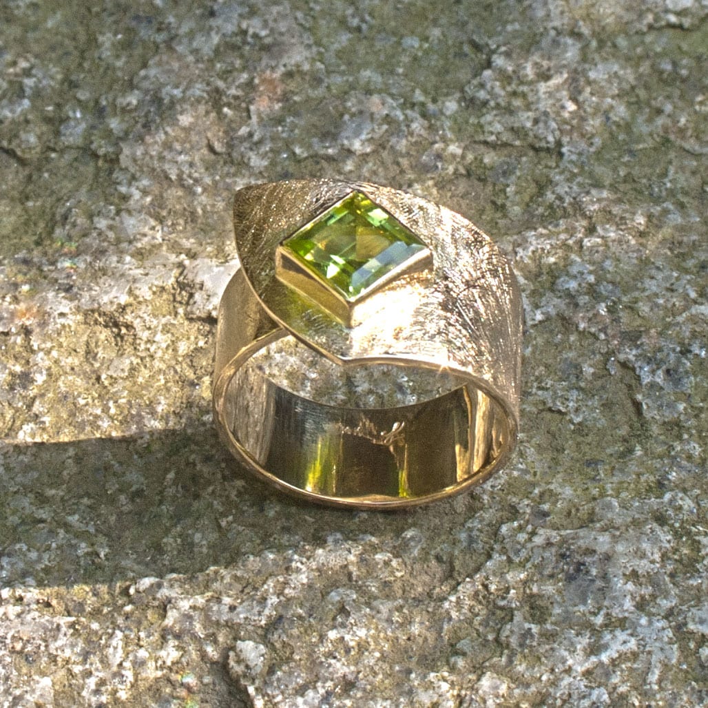 Wickelring mit Peridot