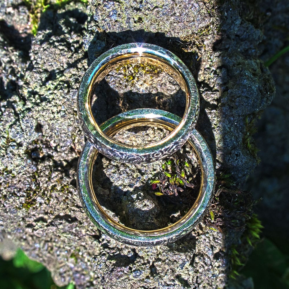 Mokumegane Ringe mit Baumschwamm-Muster