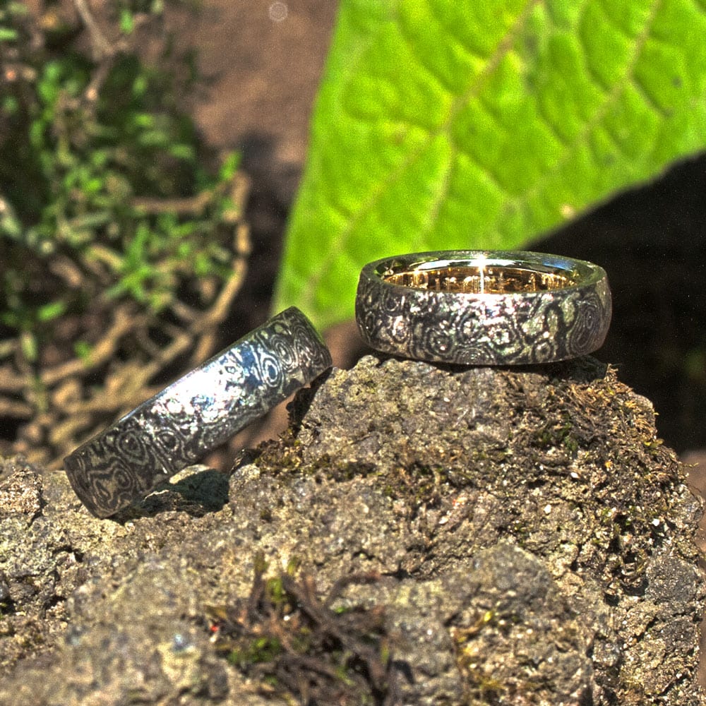 Mokumegane Ringe mit Baumschwamm-Muster