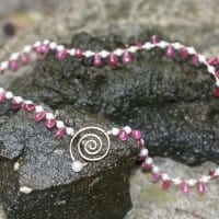 Rubintropfen Collier mit Ohrringen