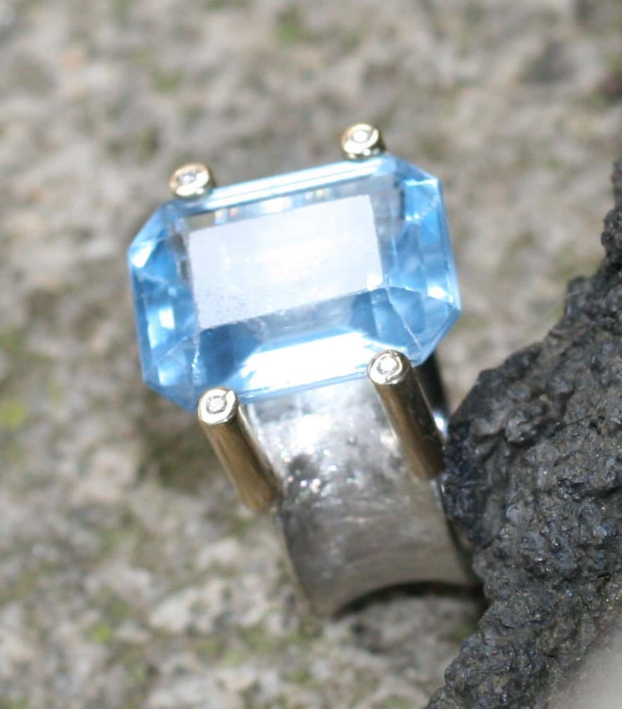 Silberring mit Blautopas