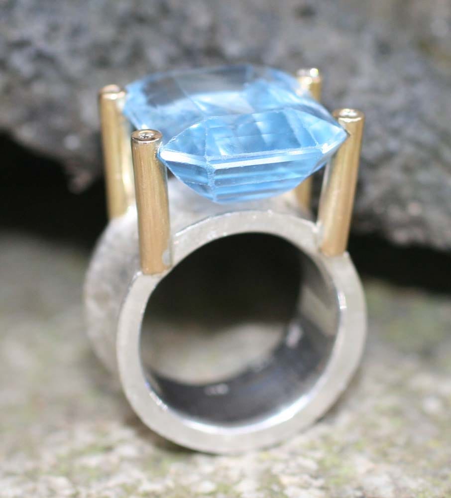 Silberring mit Blautopas