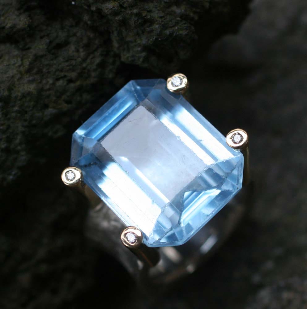 Silberring mit Blautopas