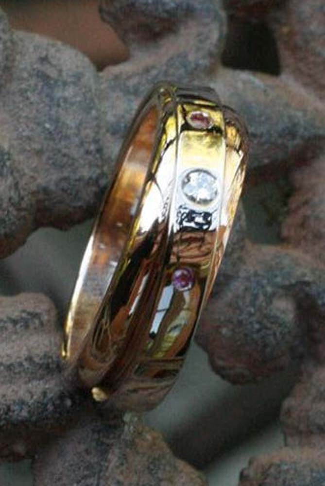 Doppelring mit 3 Steinen