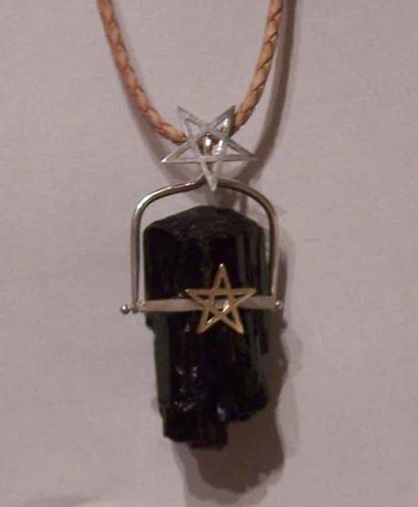 Pentagramm mit schwarzem Turmalin