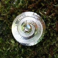 Brosche Mondsteinspirale