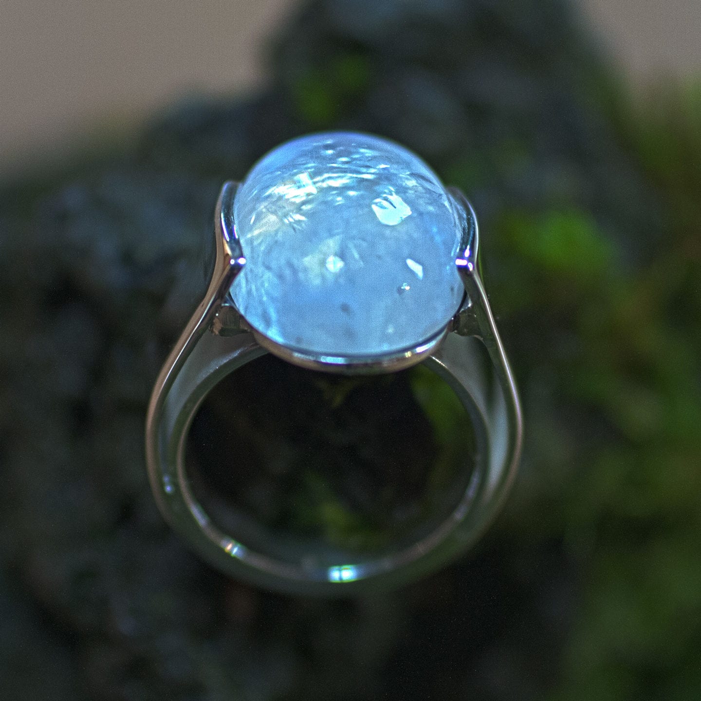 Silberring mit Mondstein-Cabouchon