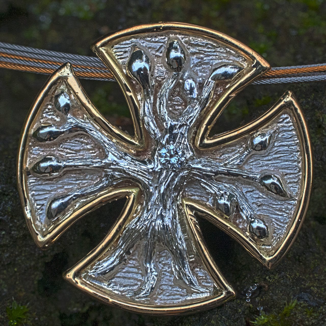 Lebensbaum-Kreuz mit Goldrand