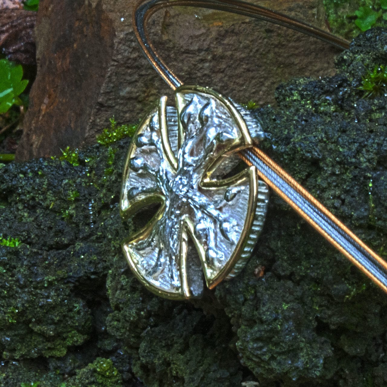 Lebensbaum-Kreuz mit Goldrand