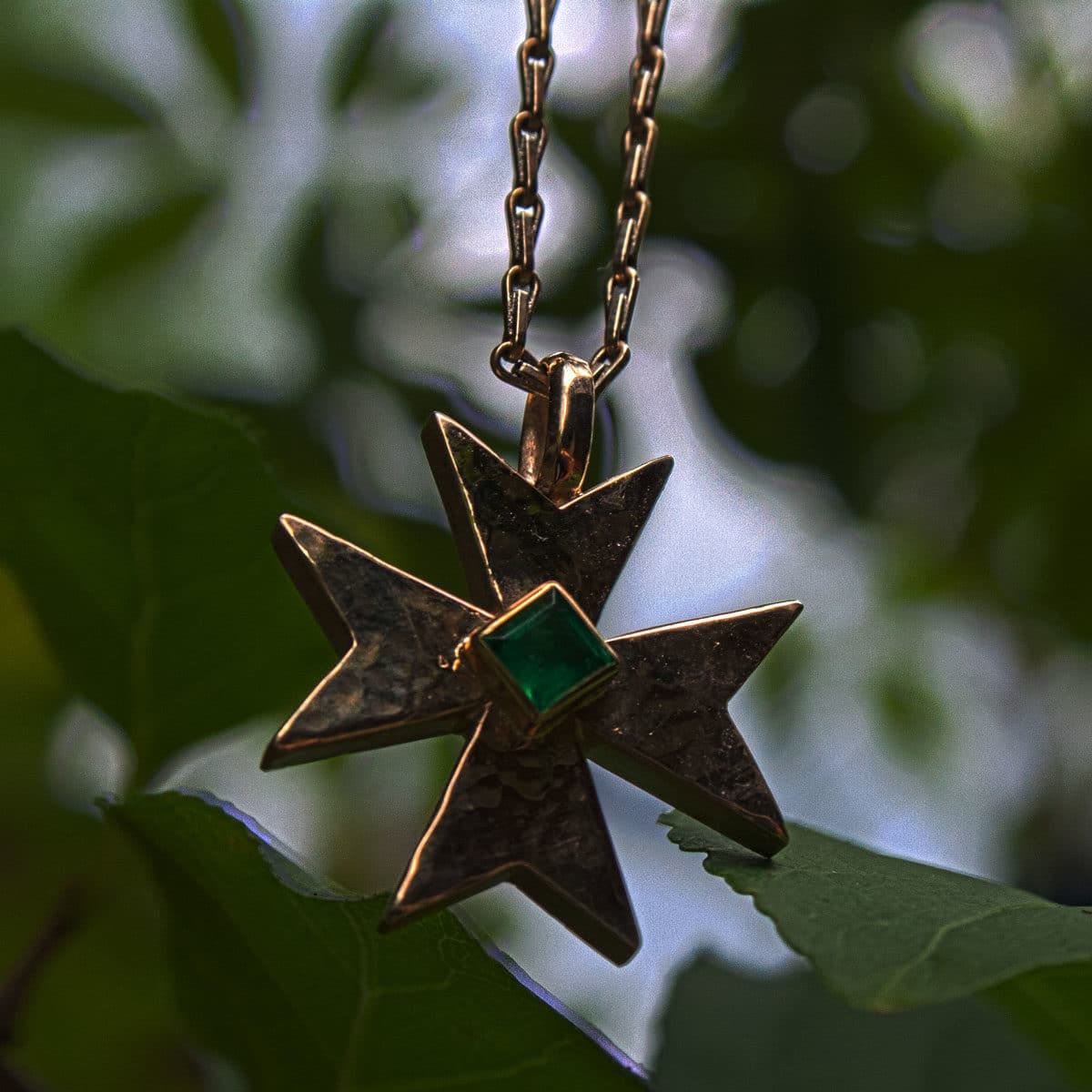 Anhänger goldenes Maltheserkreuz