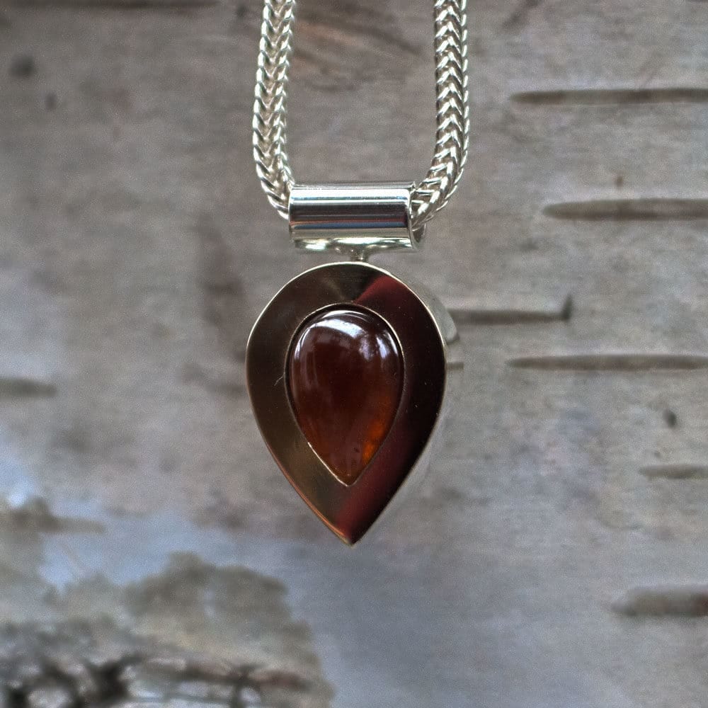 Anhänger zweifarbig mit Granat