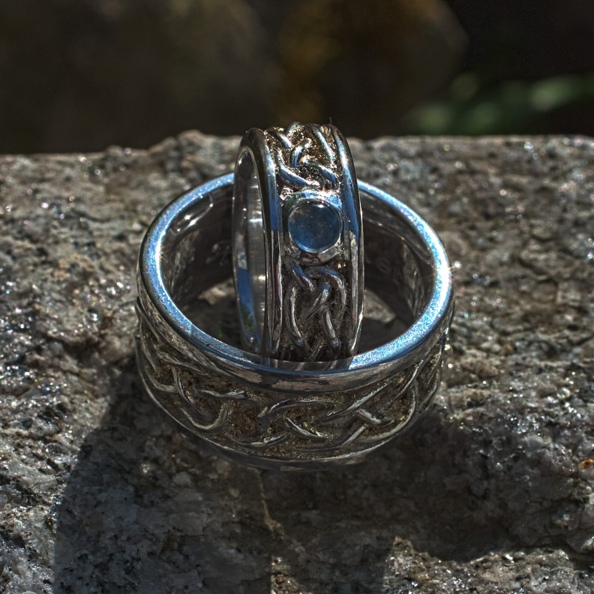 Trauringe Flechtband Silber mit Goldstaub