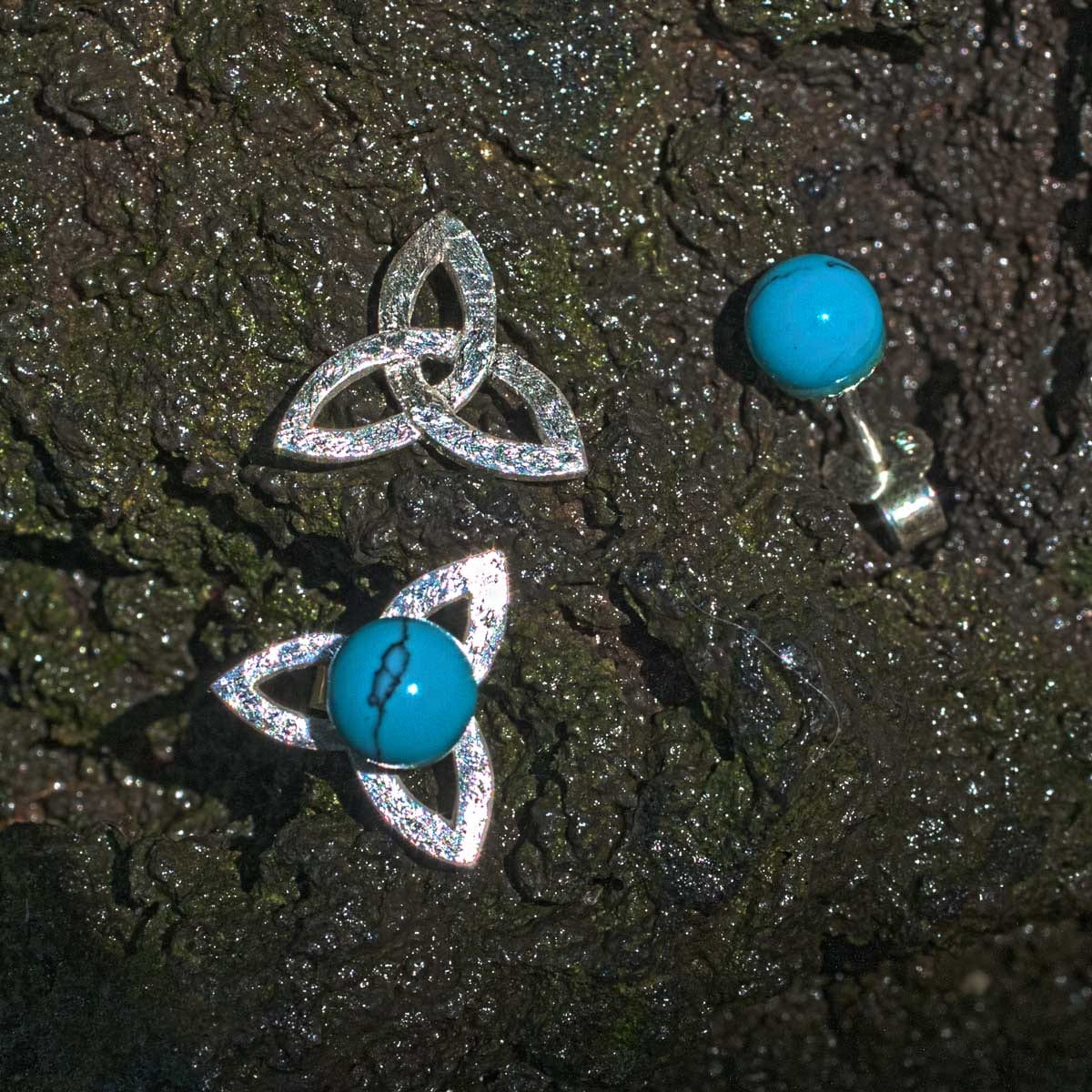 Ohrstecker Tükis-Kugel auf Wotansknoten