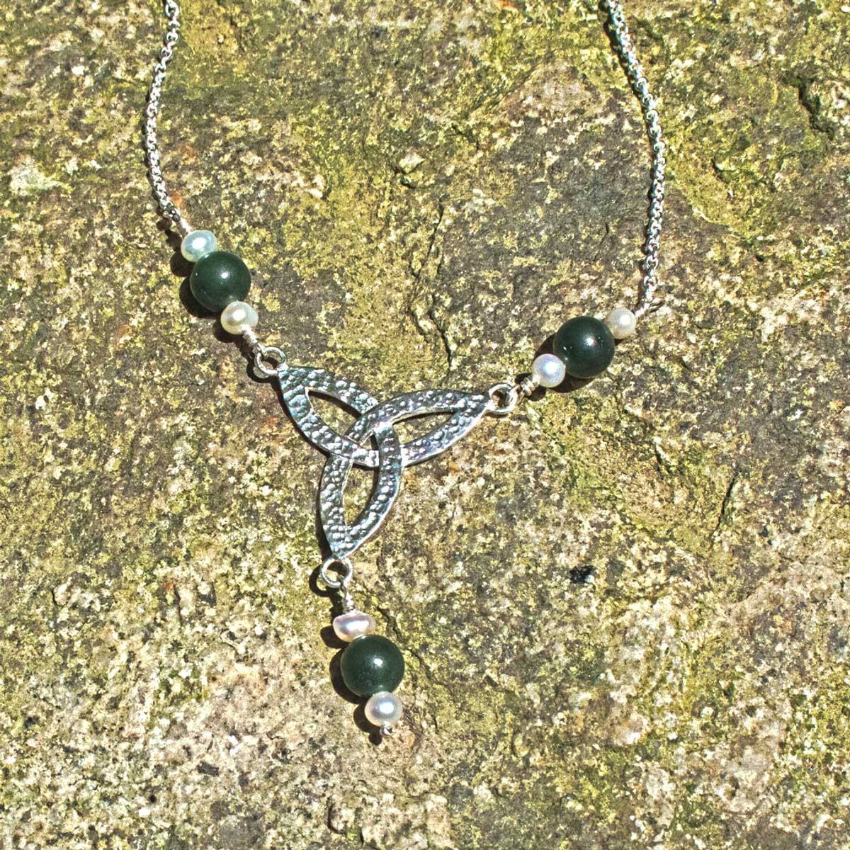 Wotansknoten Jade&Perlen