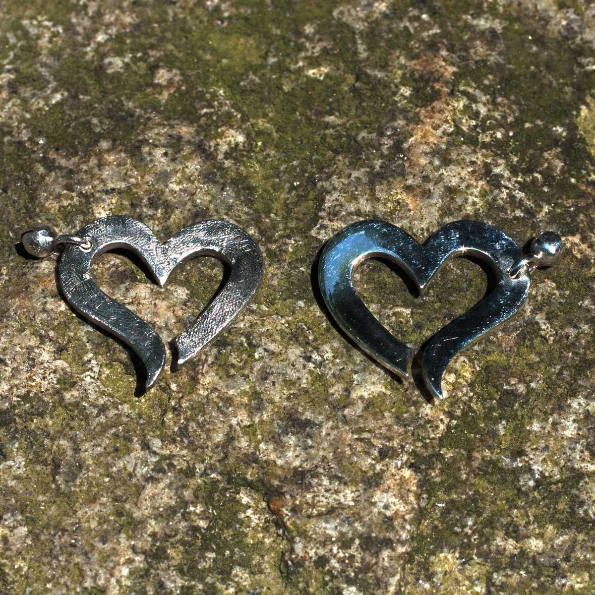 Silberschließe zwei Herzen