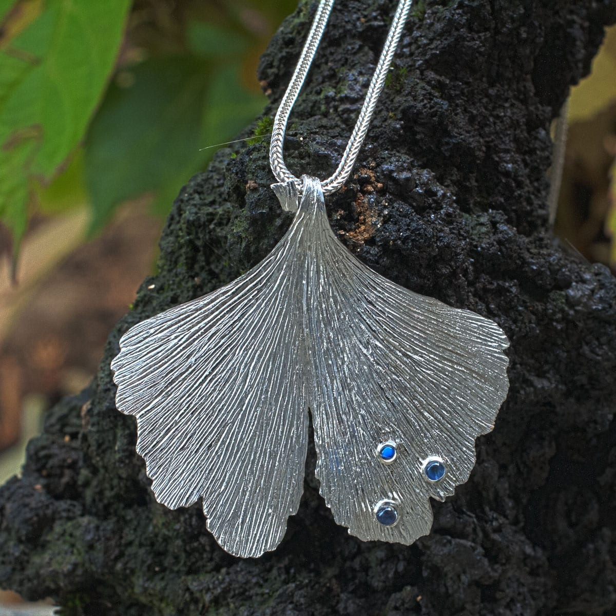 Ginkoblatt Tautropfen