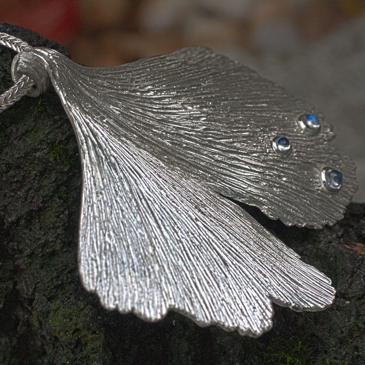 Ginkoblatt Tautropfen