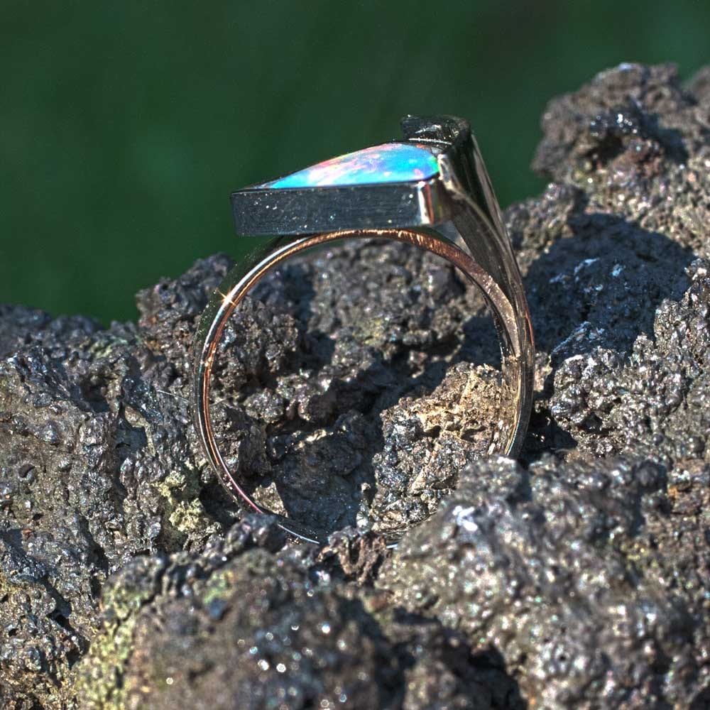 Weißgoldring mit Opal