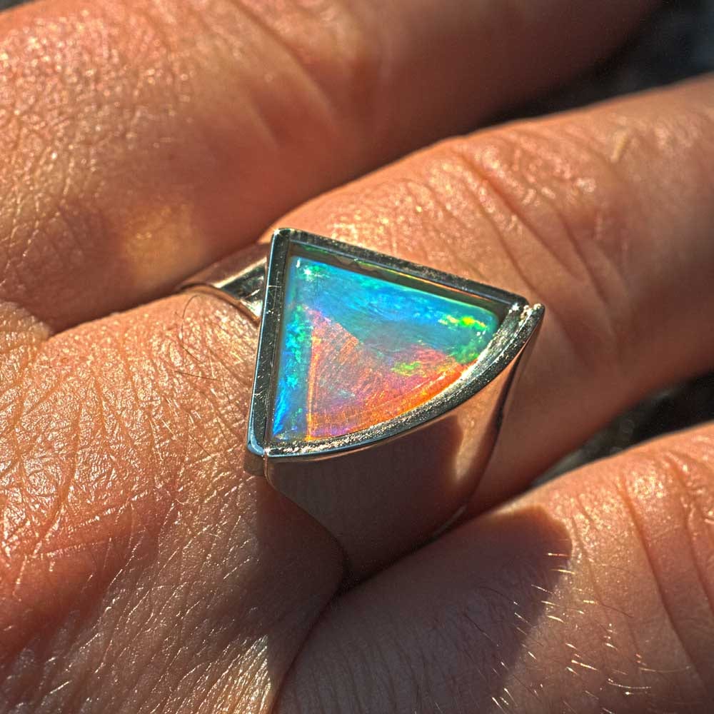 Weißgoldring mit Opal