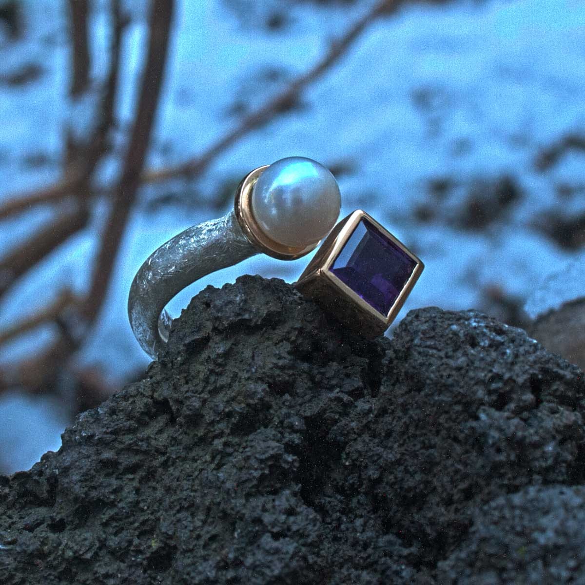 Ring zweifarbig mit Amethyst und Perle