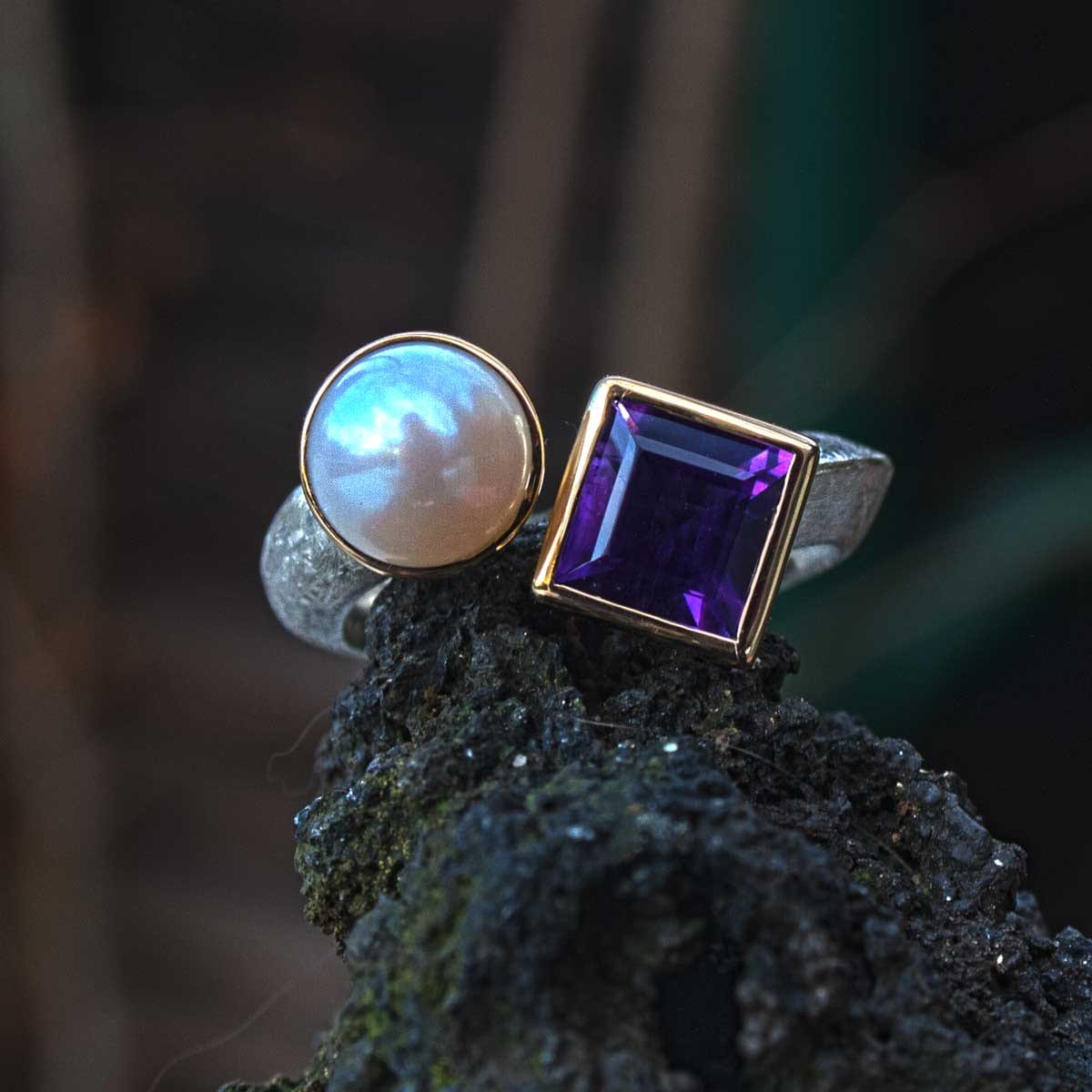 Ring zweifarbig mit Amethyst und Perle