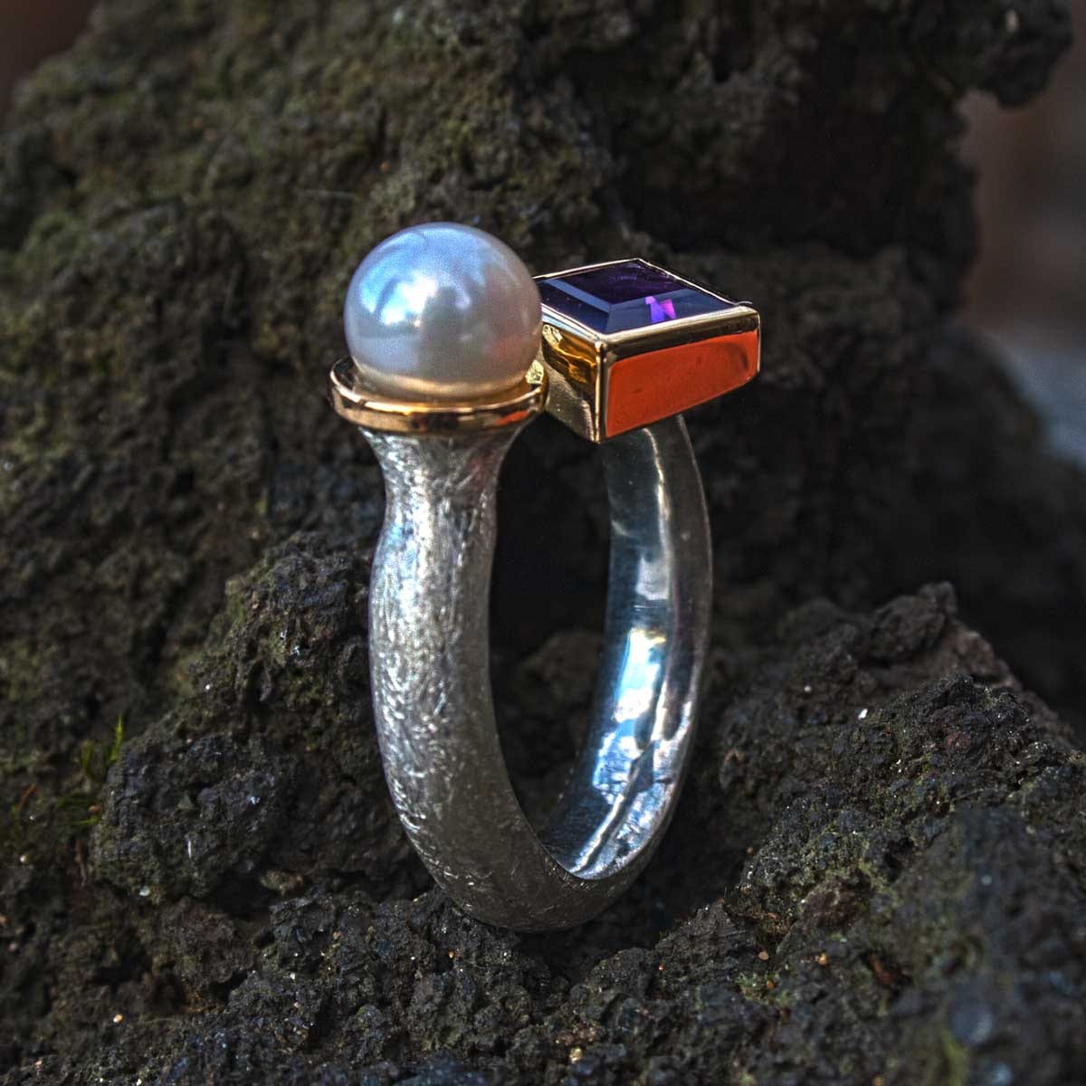 Ring zweifarbig mit Amethyst und Perle