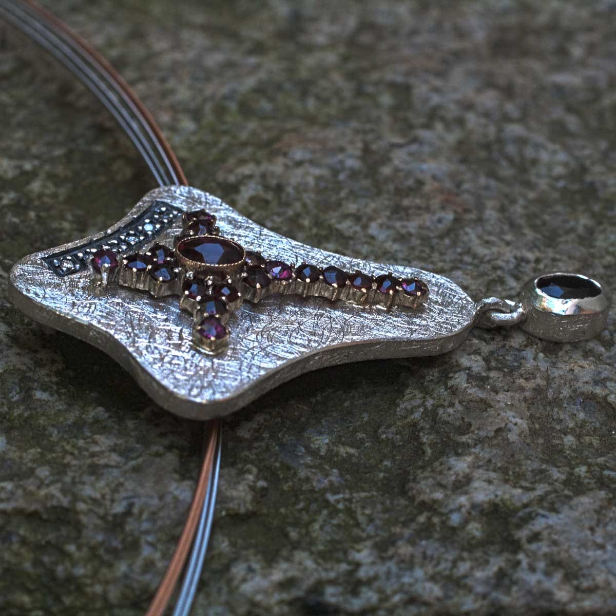 Granatkreuz neu gestyled