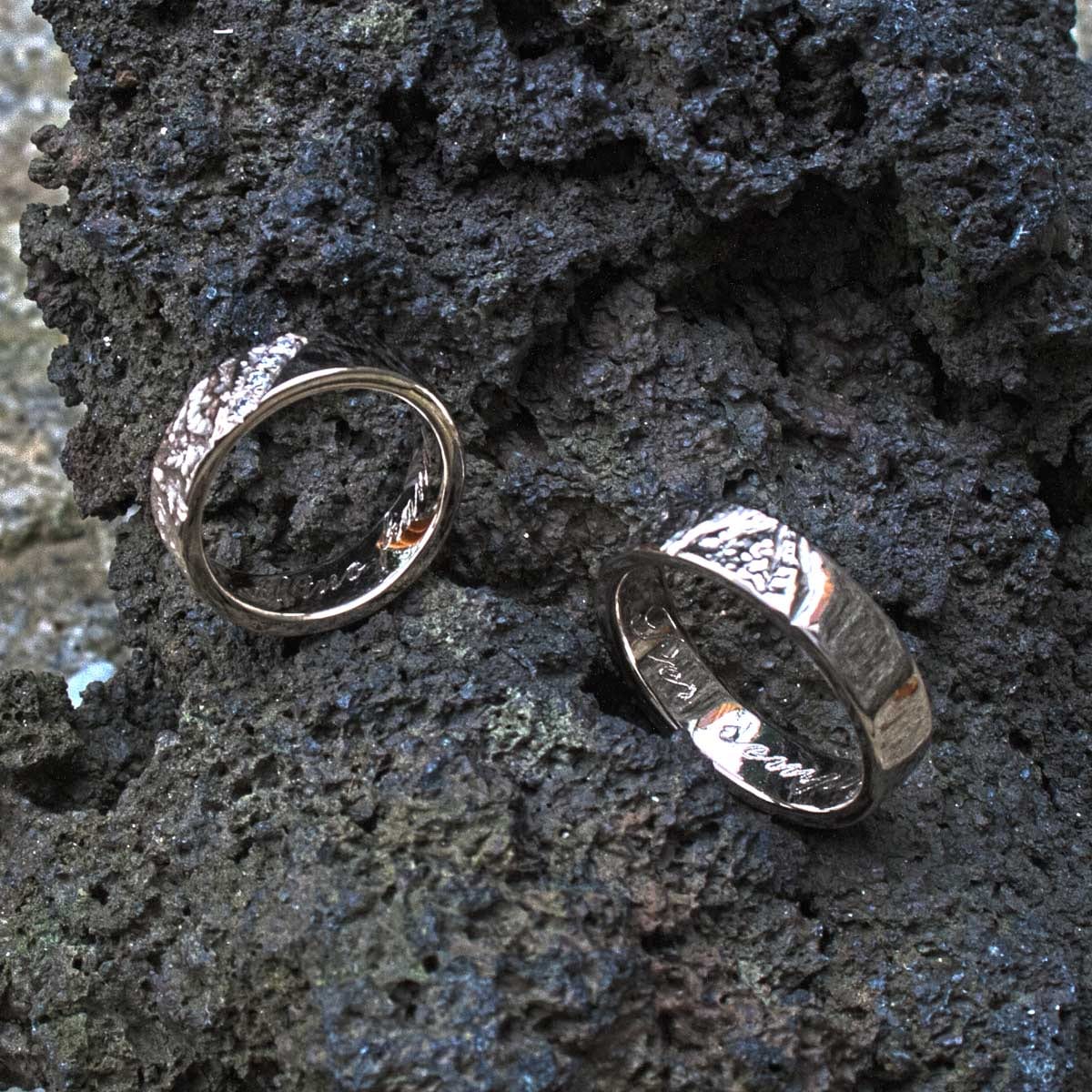 Eheringe Weißgold mit Struktur und Brillanten