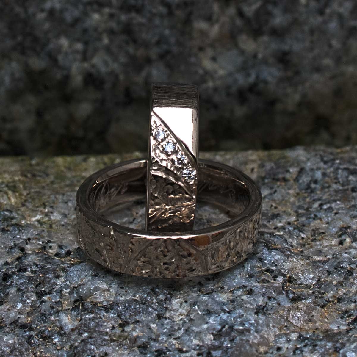 Eheringe Weißgold mit Struktur und Brillanten