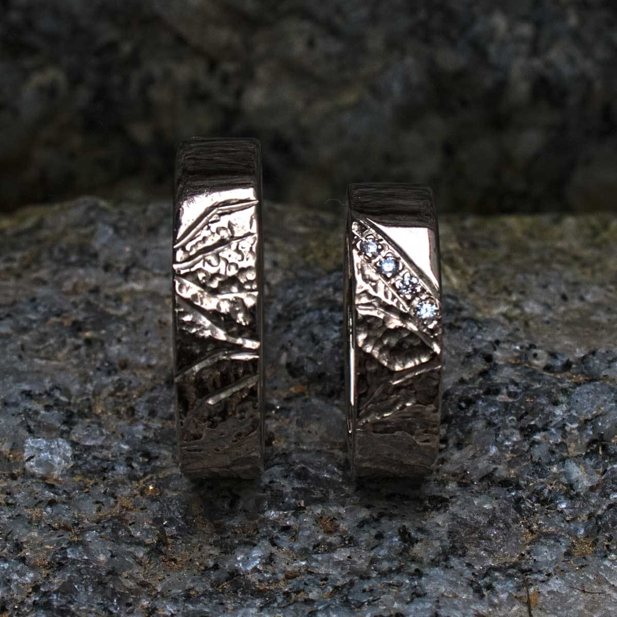 Eheringe Weißgold mit Struktur und Brillanten