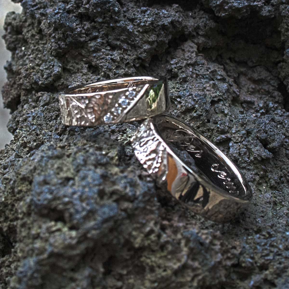 Eheringe Weißgold mit Struktur und Brillanten