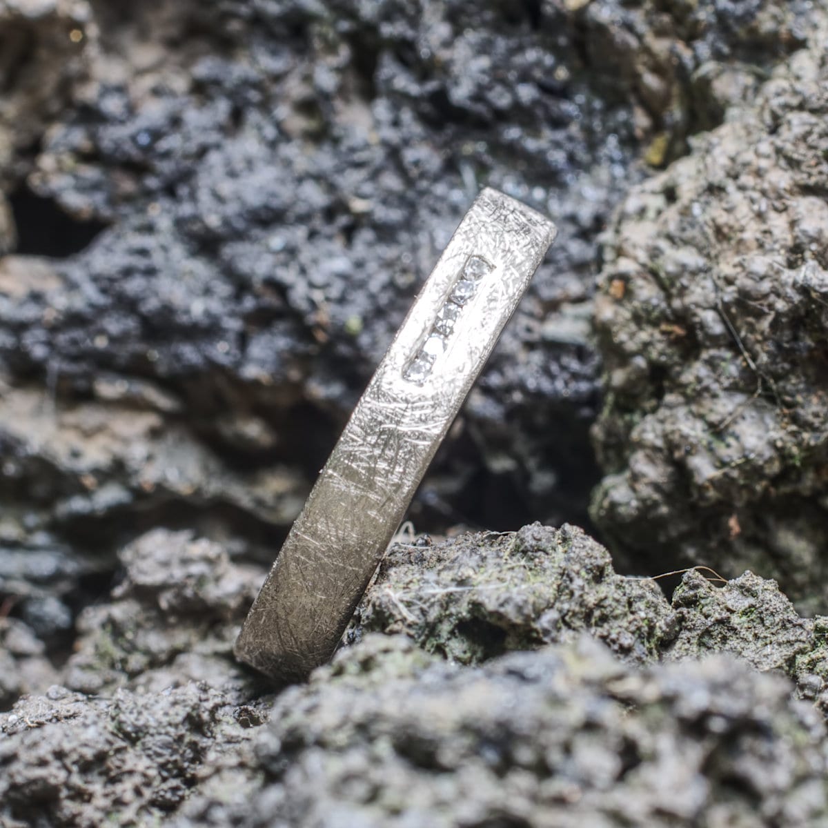 Ehering Weißgold mit 5 Brillanten