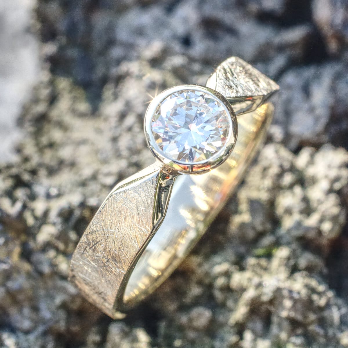 Solitär mit Brillant