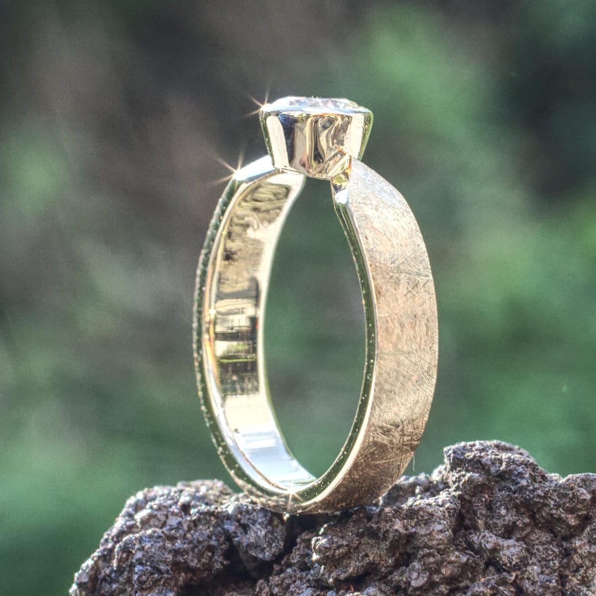 Solitär mit Brillant