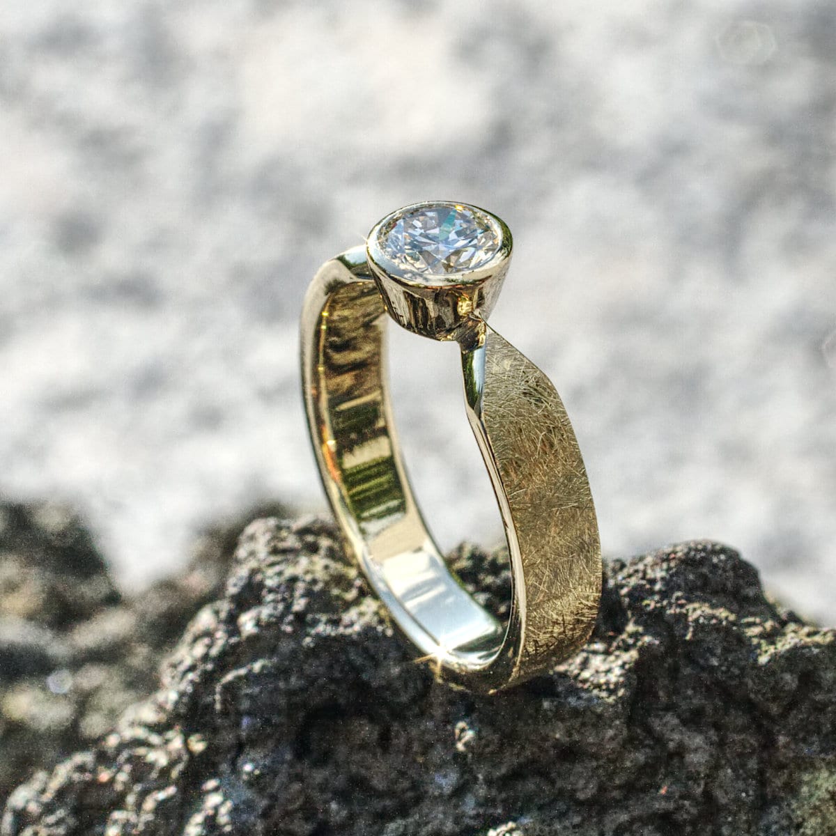 Solitär mit Brillant