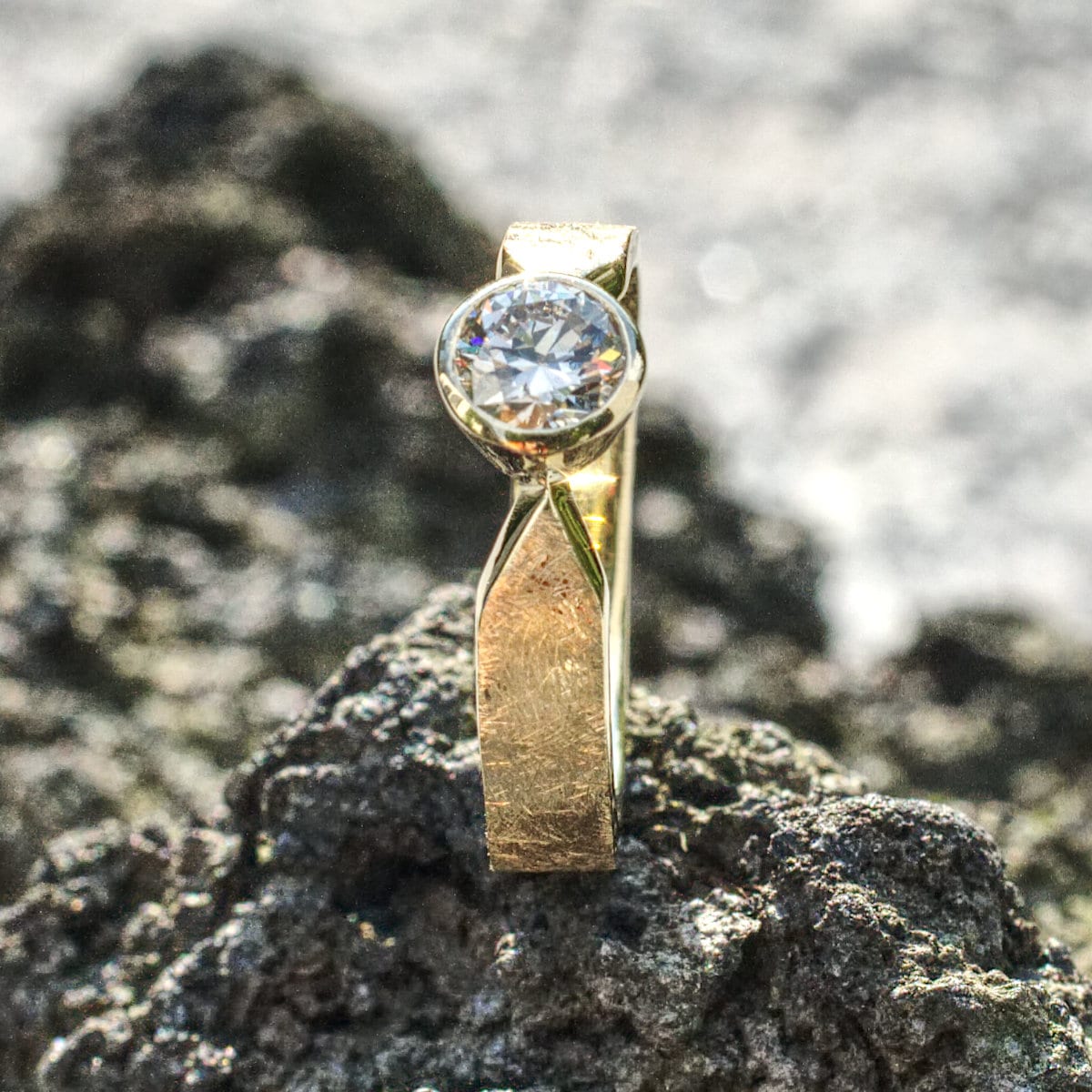 Solitär mit Brillant