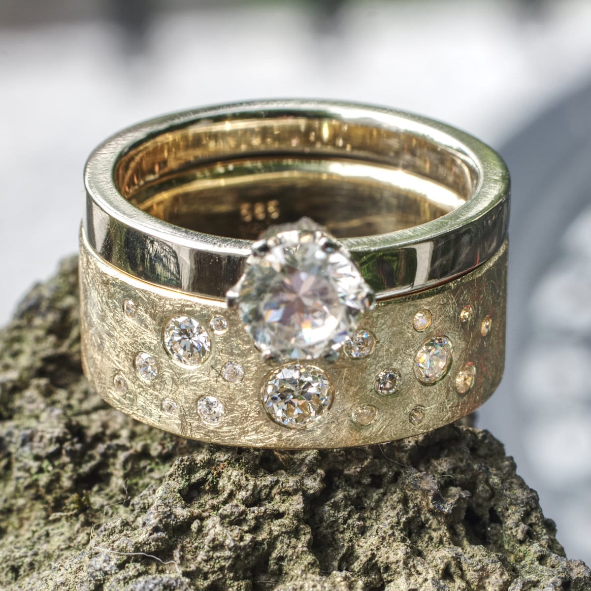 Gelbgoldfirmament mit Weißgoldsolitär-Vorsteckring – Bild 5