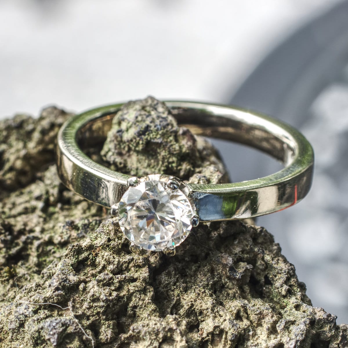 Gelbgoldfirmament mit Weißgoldsolitär-Vorsteckring – Bild 3