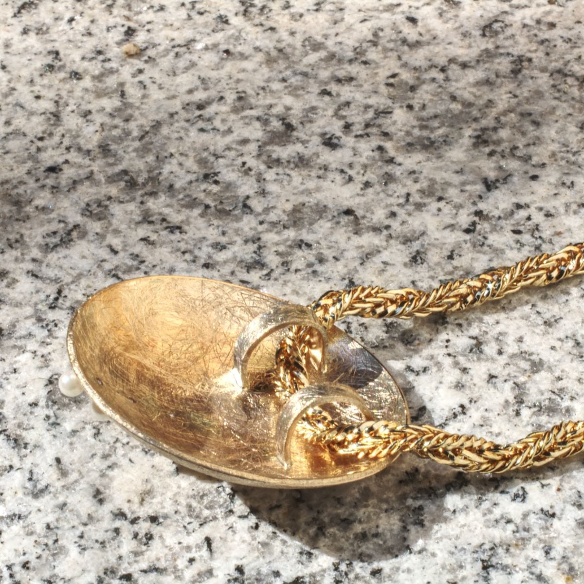 Kreisscheibe mit Perlen