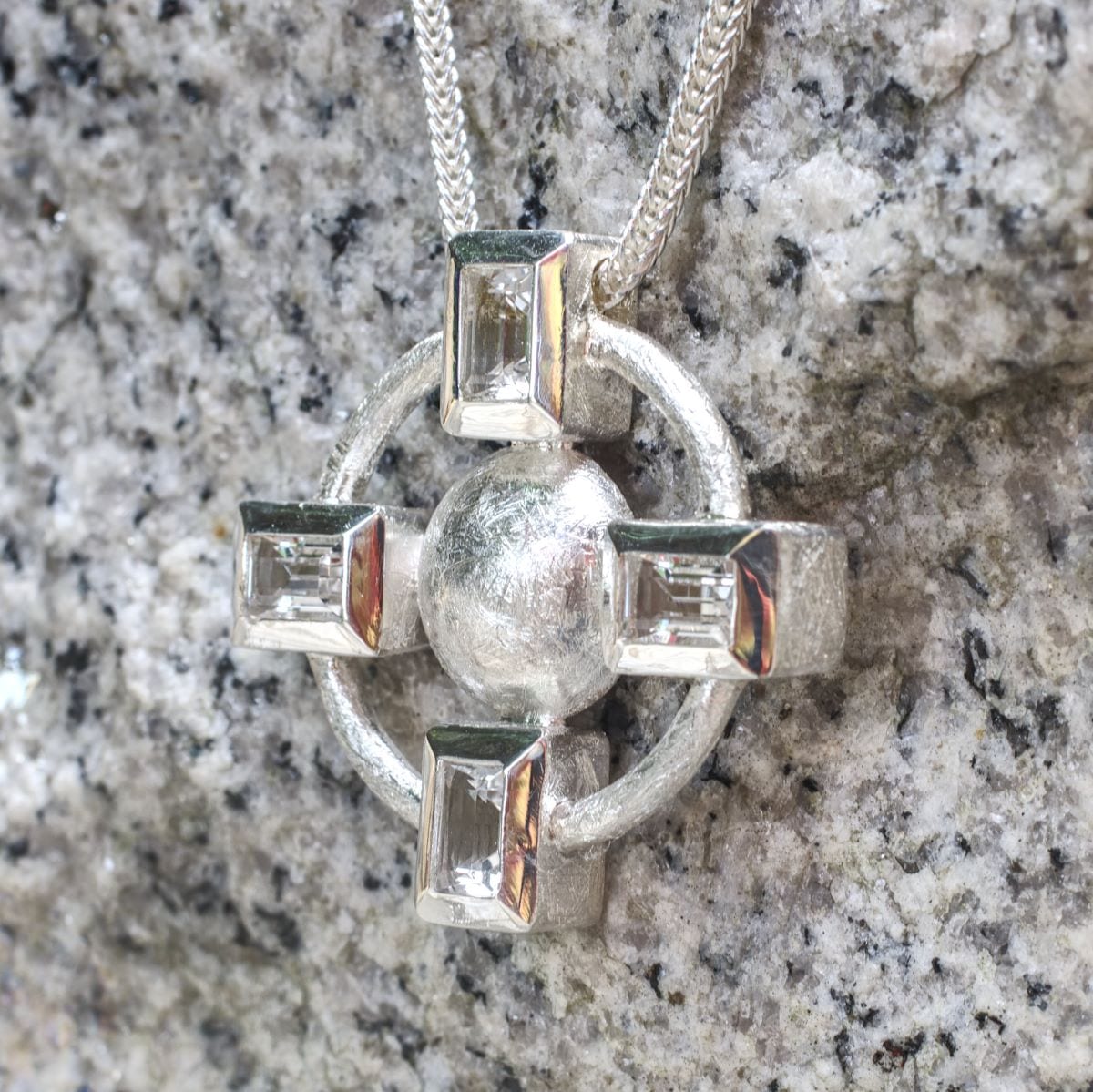 Kreuz Bergkristall Anhänger