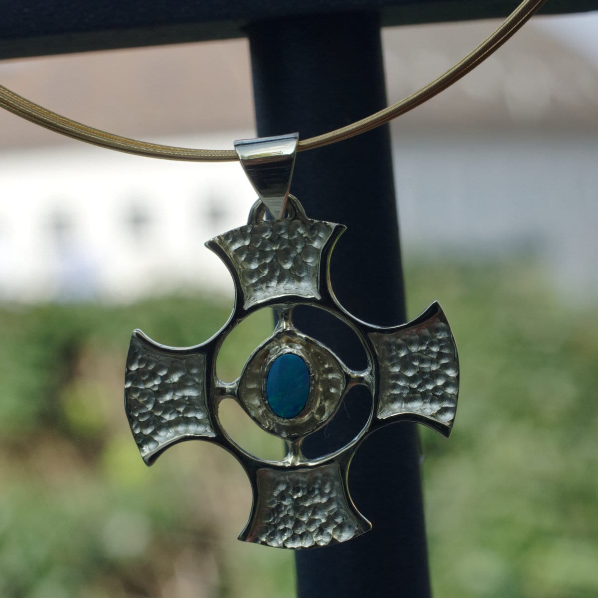 keltisches Kreuz mit Opal – Bild 8