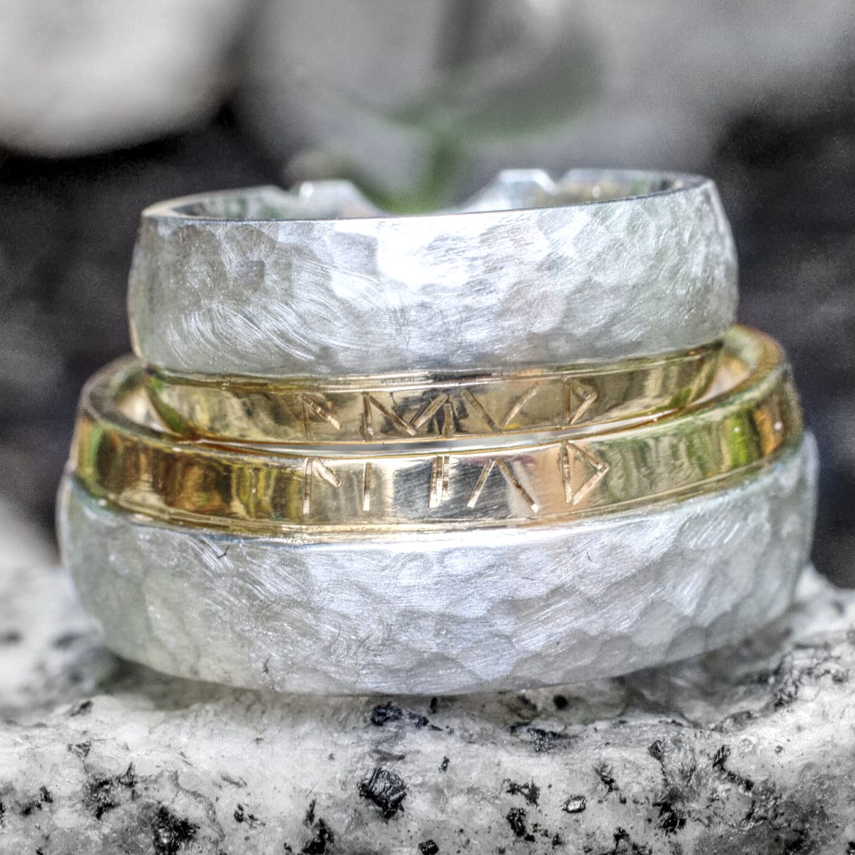 zweifarbige Eheringe mit Opal – Bild 10