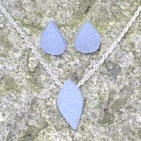 Chalzedon Ohrstecker & Anhänger