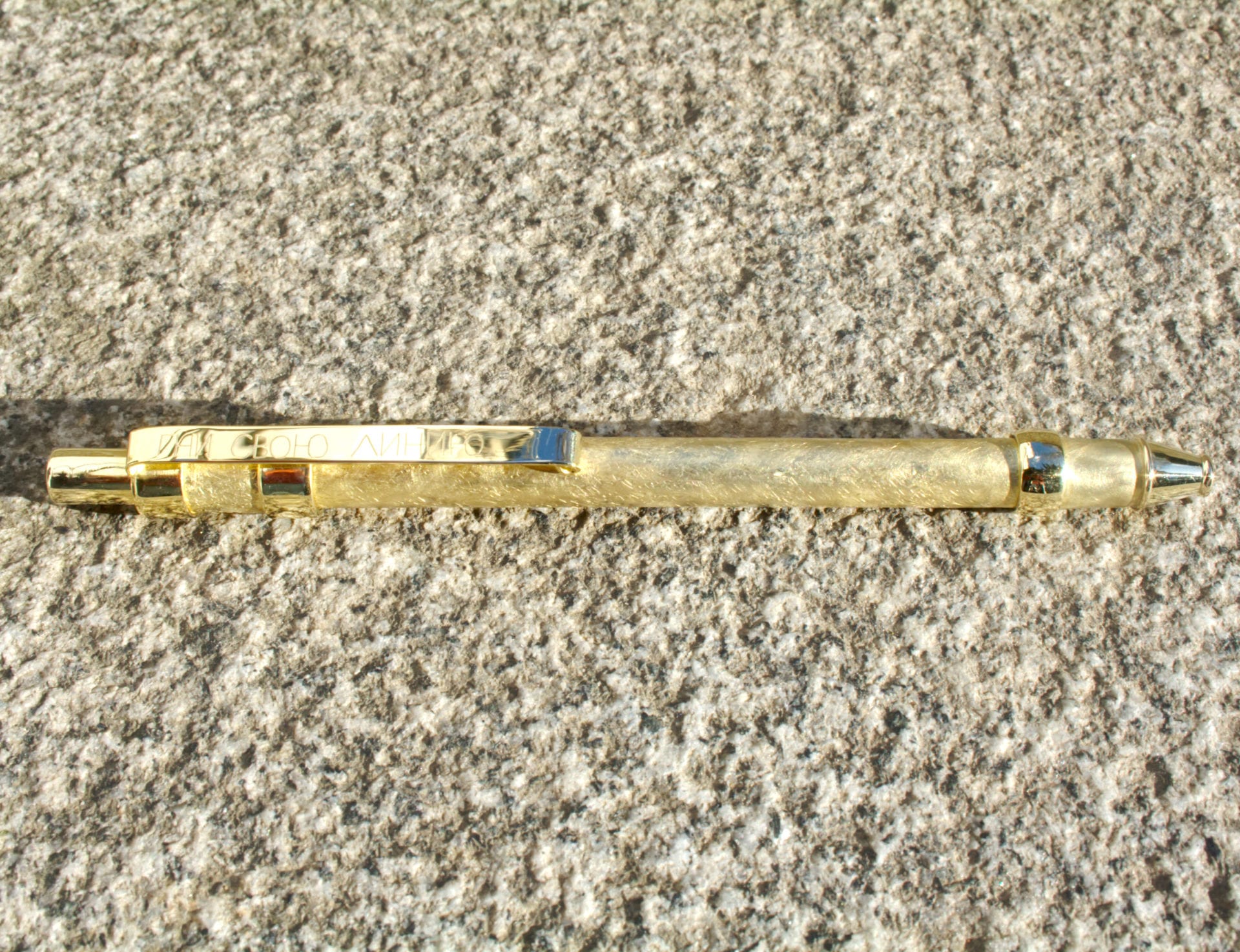 Kugelschreiber aus Gold – Bild 7